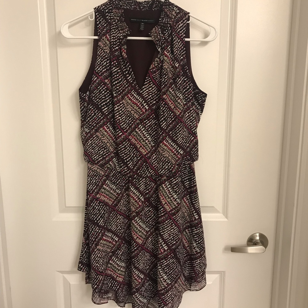 NWOT WHBM SP sleeveless key hole dress.